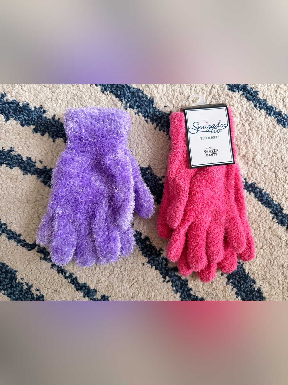 Snugadoo Super Soft Fuzzy Gloves Pink & Purple 2 Pair Bundle NEW